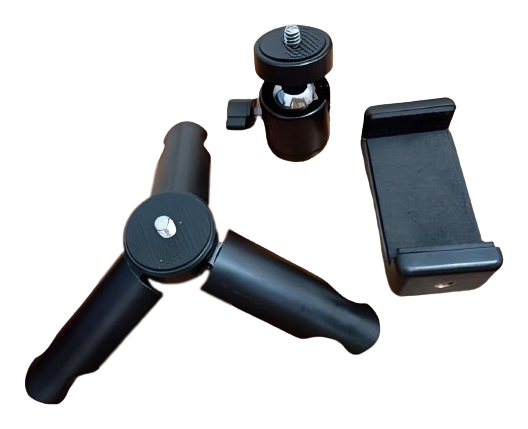 GoPro (accessory tripod + head + double hole clip)