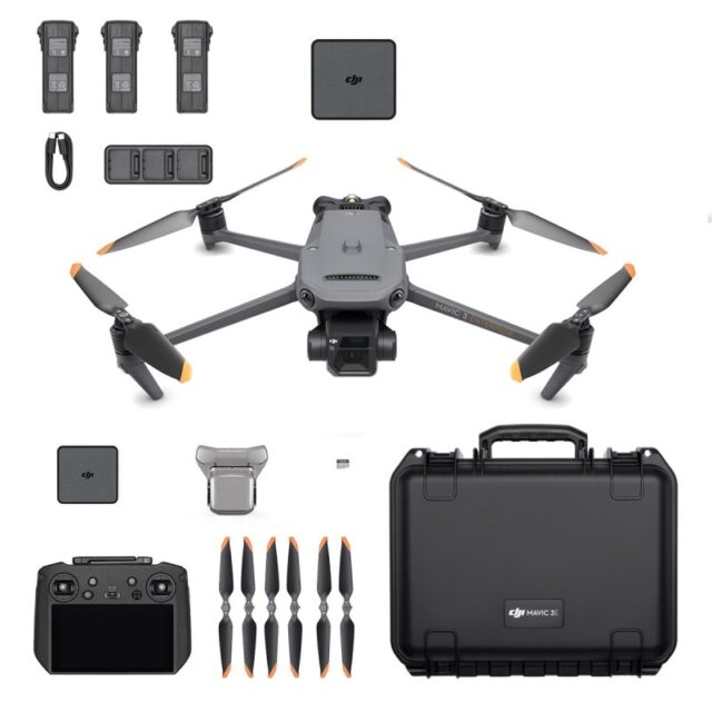 DJI Mavic 3 Enterprise (Fly More Combo)