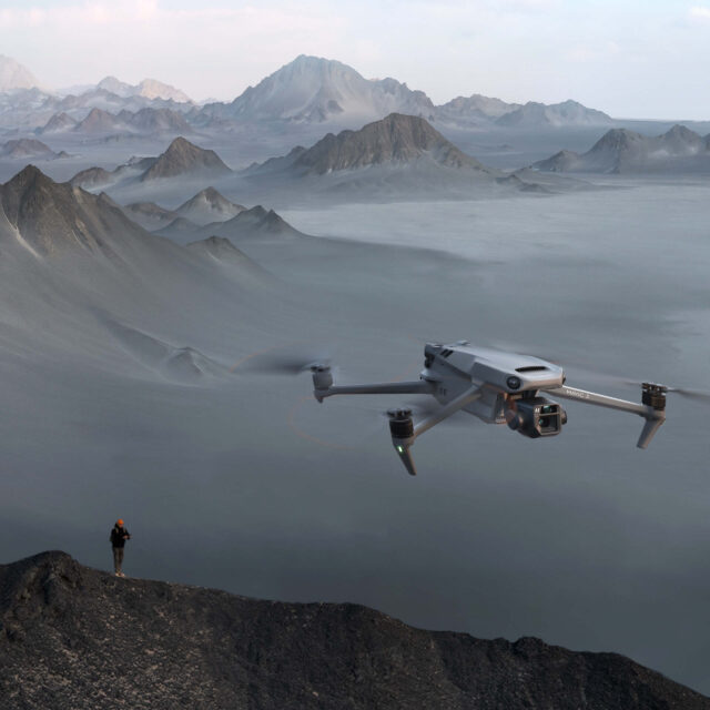 DJI Mavic 3 (Standard Set) - Image 7