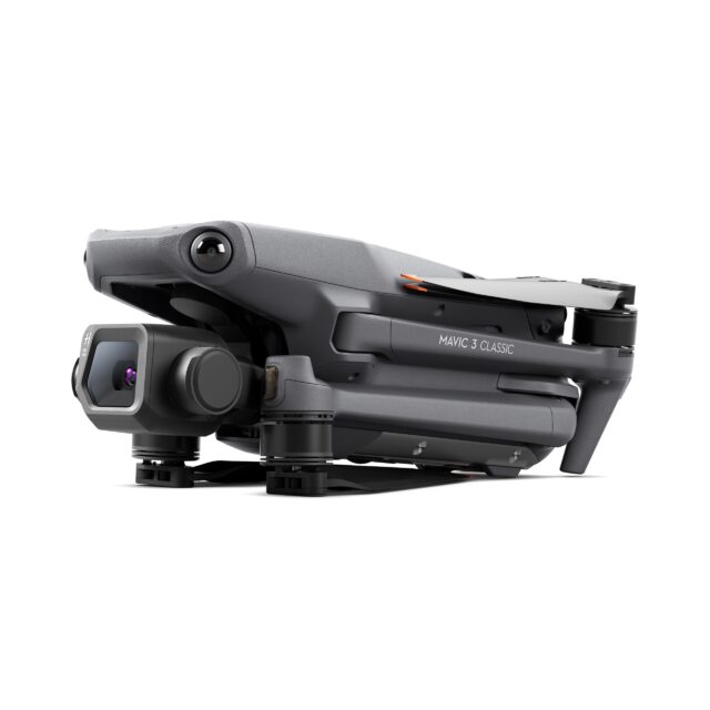 DJI Mavic 3 Classic (Fly More Combo) - Image 3