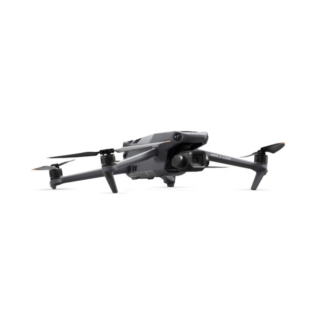 DJI Mavic 3 Classic (Fly More Combo) - Image 4