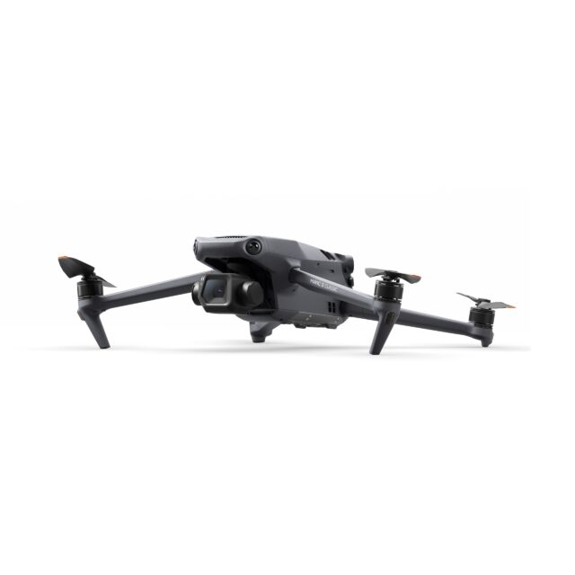 DJI Mavic 3 Classic (Fly More Combo) - Image 5