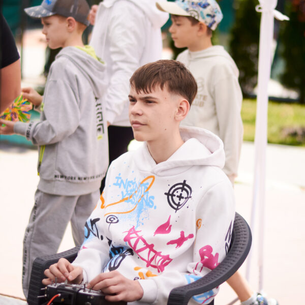 DroneFest 2026 la Chișinău — copii și tineri descoperă lumea dronelor și tehnologiilor moderne