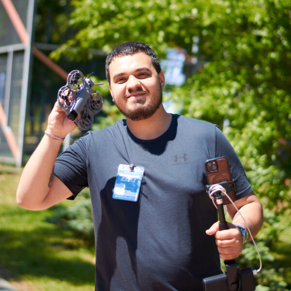 DroneFest 2026 la Chișinău — echipa organizatoare și participanții festivalului de drone