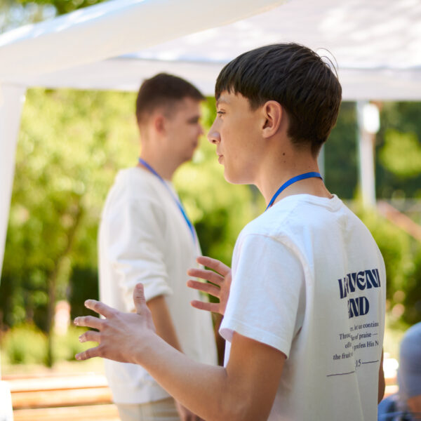 DroneFest 2026 la Chișinău — echipa organizatoare și participanții festivalului de drone
