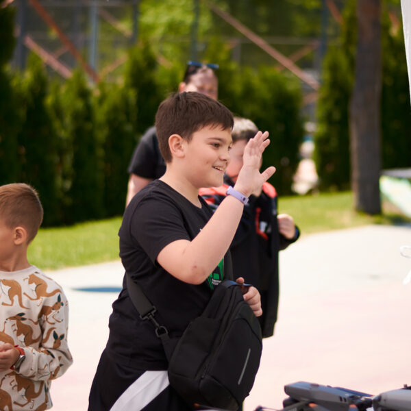DroneFest 2026 la Chișinău — copii și tineri descoperă lumea dronelor și tehnologiilor moderne