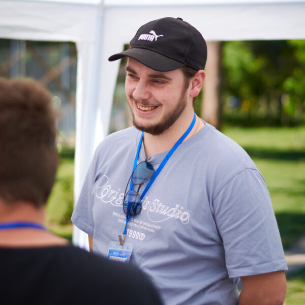 DroneFest 2026 la Chișinău — echipa organizatoare și participanții festivalului de drone