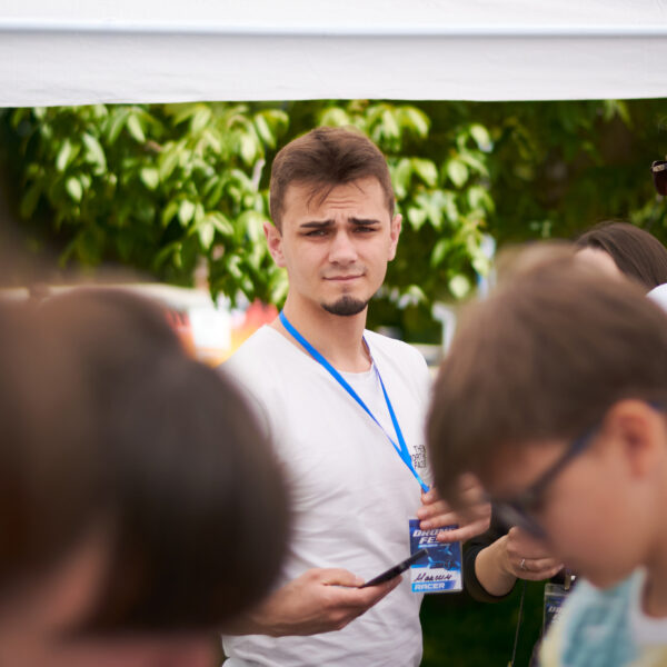 DroneFest 2026 la Chișinău — vizitatori la festivalul de drone și tehnologii UAV