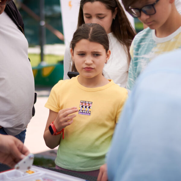 DroneFest 2026 la Chișinău — copii și tineri descoperă lumea dronelor și tehnologiilor moderne