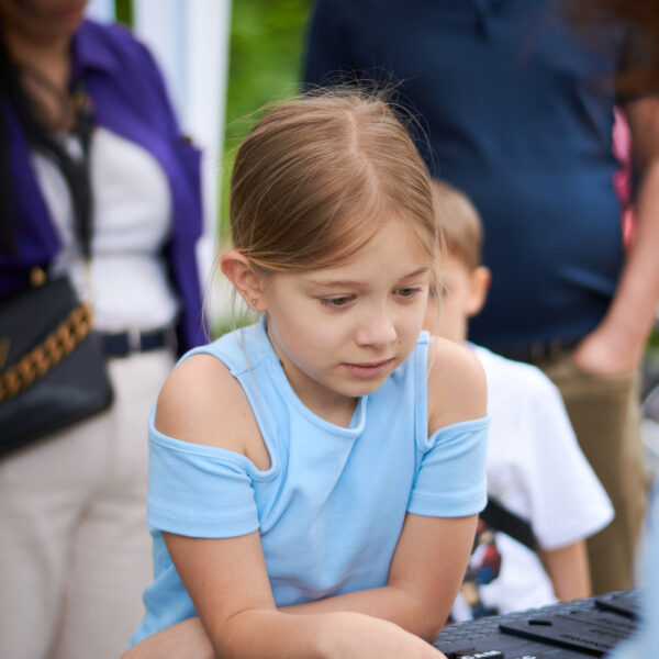 DroneFest 2026 la Chișinău — copii și tineri descoperă lumea dronelor și tehnologiilor moderne