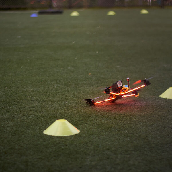 DroneFest 2026 la Chișinău — demonstrații FPV și prezentarea dronelor de mare viteză