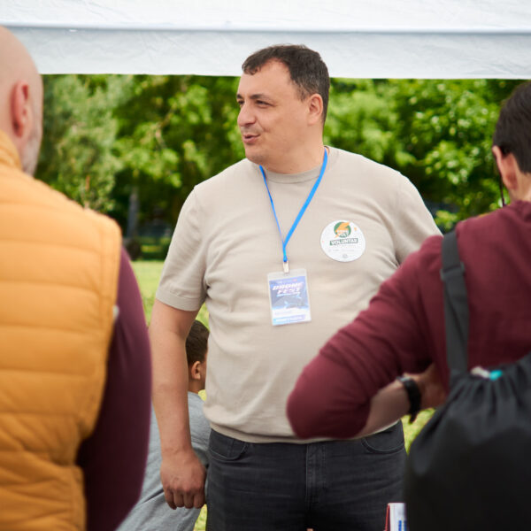 DroneFest 2026 la Chișinău — vedere generală a zonei festivalului de drone din Parcul Valea Trandafirilor