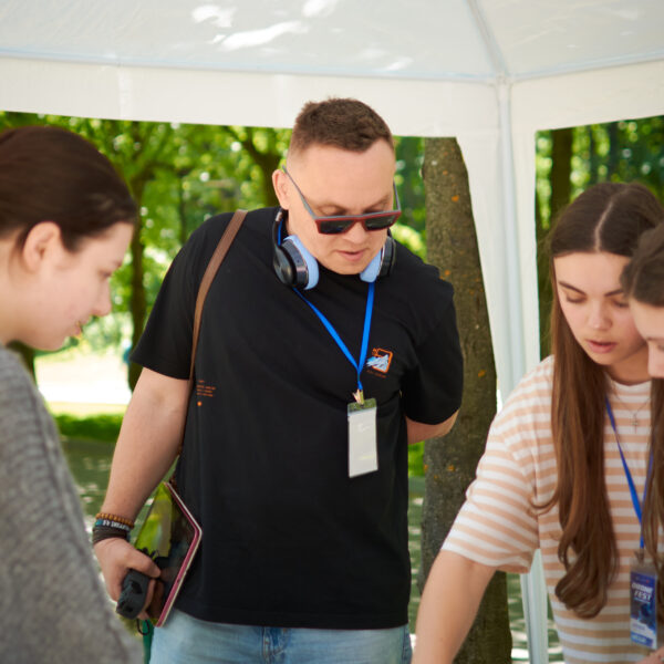 DroneFest 2026 la Chișinău — vizitatori la festivalul de drone și tehnologii UAV