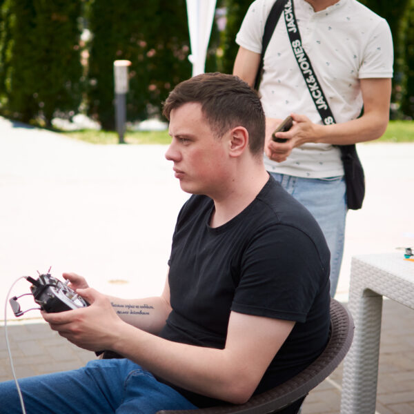 DroneFest 2026 la Chișinău — vizitatori la festivalul de drone și tehnologii UAV
