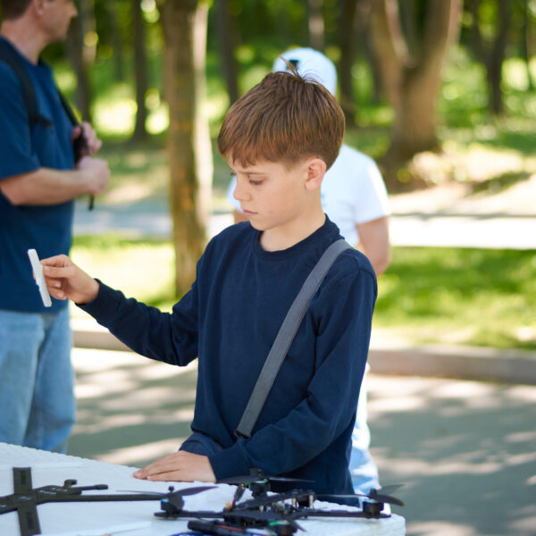 DroneFest 2026 la Chișinău — copii și tineri descoperă lumea dronelor și tehnologiilor moderne