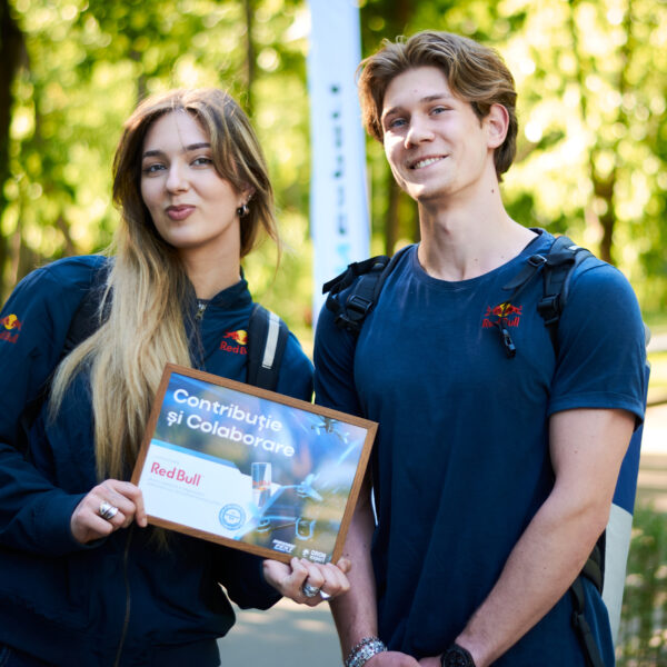 DroneFest 2026 la Chișinău — echipa organizatoare și participanții festivalului de drone