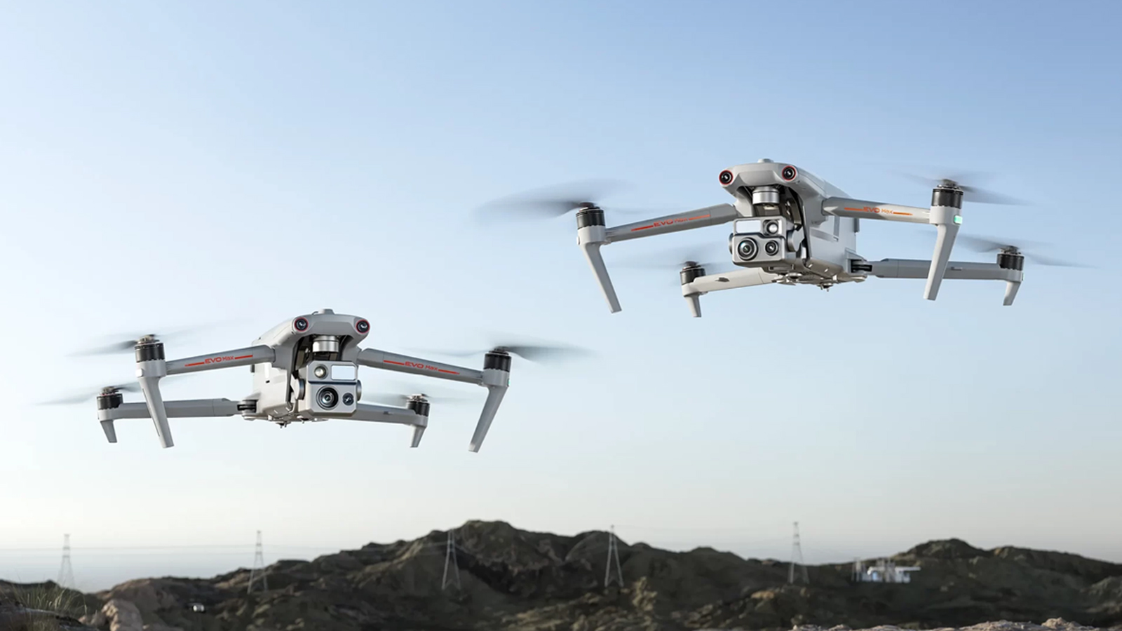 Autel EVO Max 4T Standard Set Autel EVO Max 4T dronă profesională cu termoviziune pentru inspecții industriale